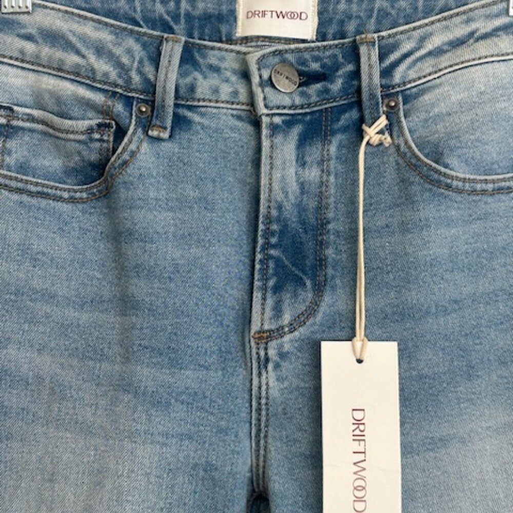 Driftwood Farrah X Zen Embroidered Floral Flare Light Wash Jeans NWT - Picture 3 of 16